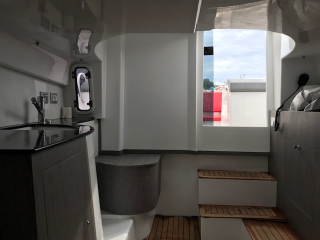 https://www.nauticapartenopea.it/wp-content/uploads/2023/11/IMG_3758.jpg